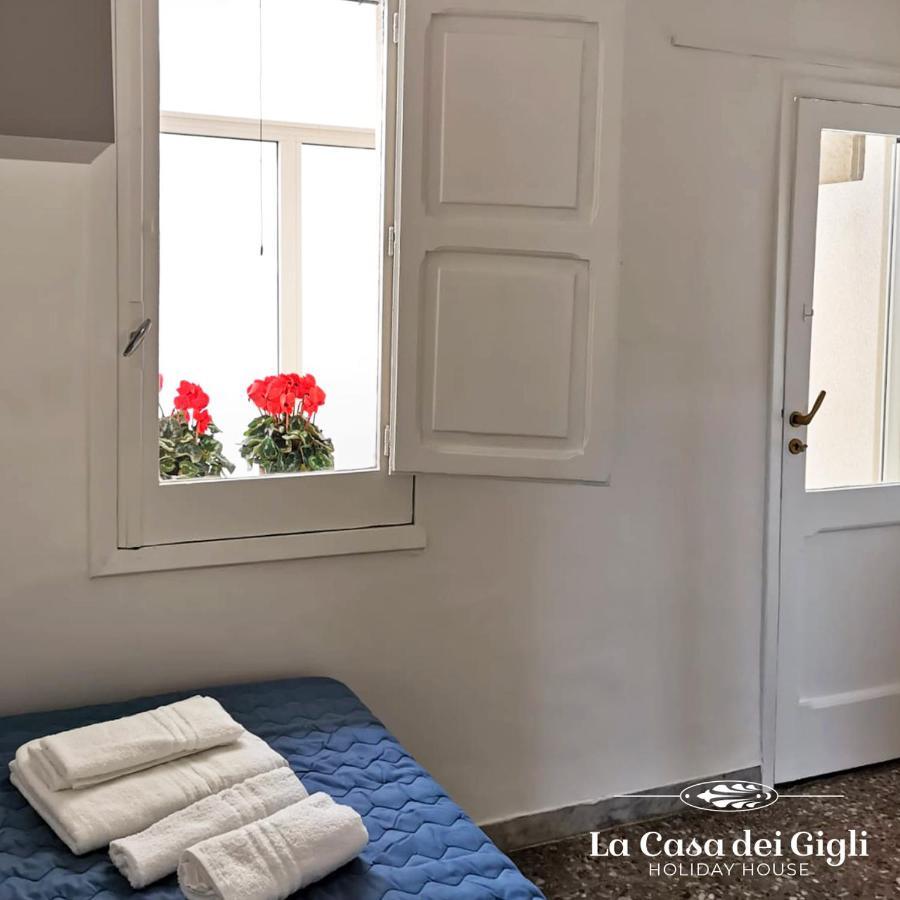 La Casa Dei Gigli Villa Lecce Bagian luar foto