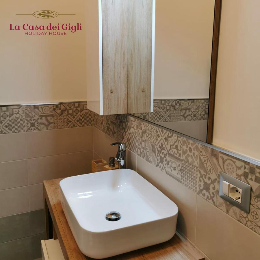 La Casa Dei Gigli Villa Lecce Bagian luar foto